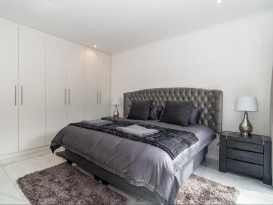 Room image 19