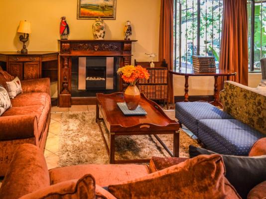 Elizabeth Manor - 219075
