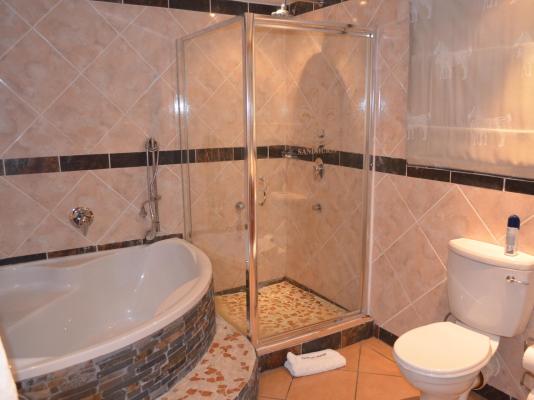 Room image 1