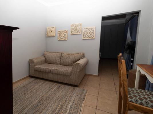 Room image 4