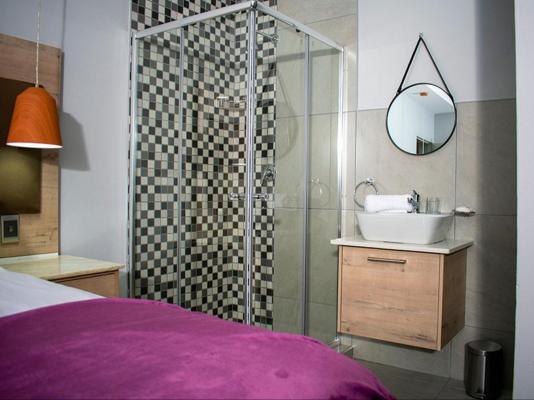 Room image 3