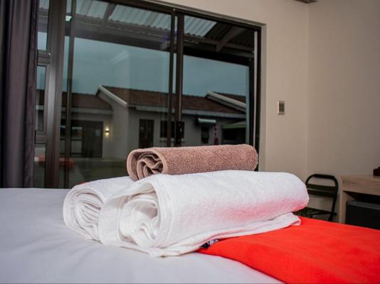Room image 4