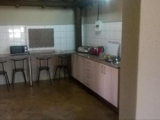 Room image 3