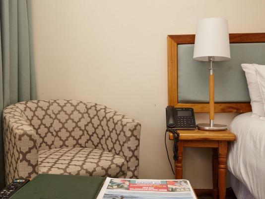 Room image 3
