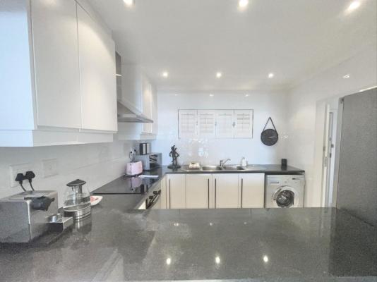 Room image 5