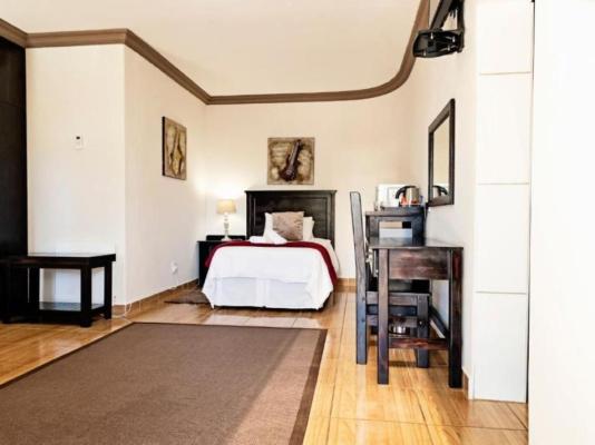 Room image 5