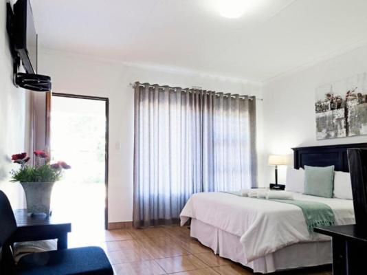 Room image 5