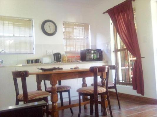 Room image 10