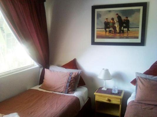 Room image 16