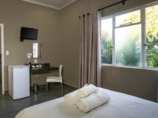 Room image 3