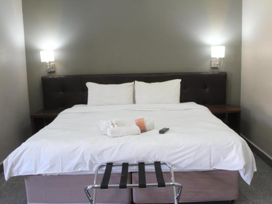 Room image 1