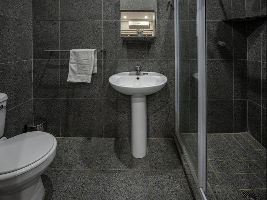 Room image 4