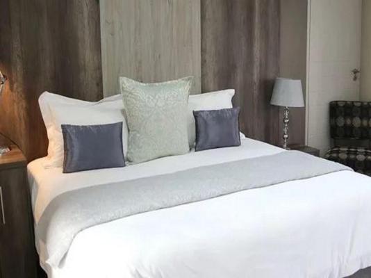 Room image 1
