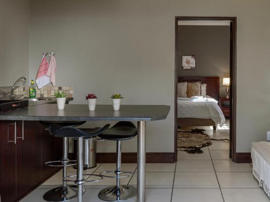 Room image 3