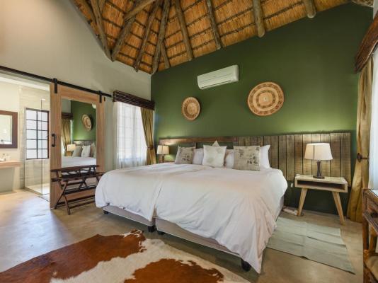 Room image 5