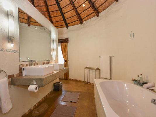 Room image 1