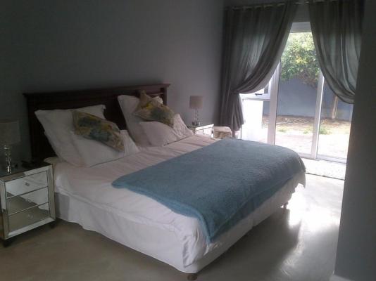 Room image 7
