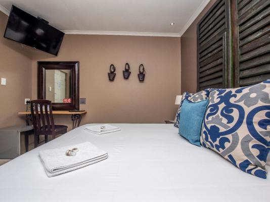 Room image 3