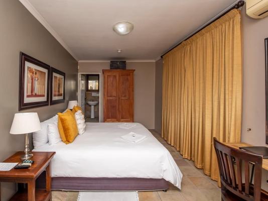 Room image 9