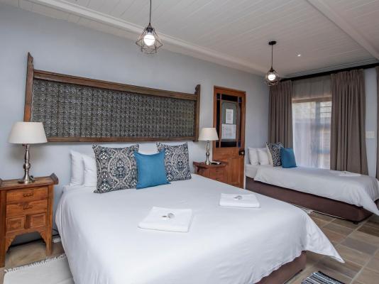 Room image 3