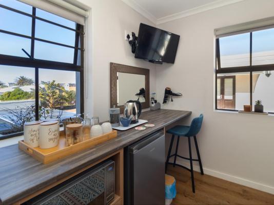 Room image 3
