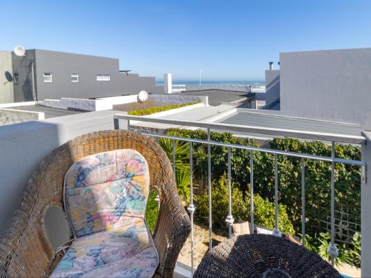 Sandcastle B&B Melkbosstrand - 220272