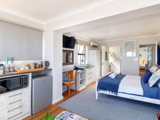 Sandcastle B&B Melkbosstrand - 220278