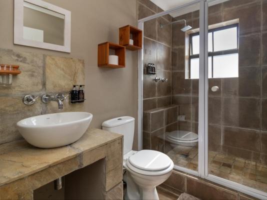 Room image 2