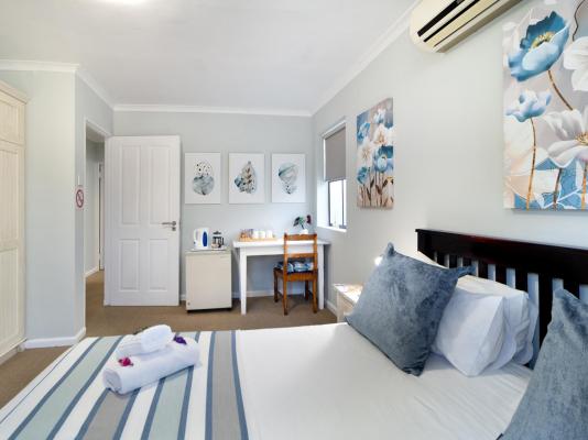 Sandcastle B&B Melkbosstrand - 220295