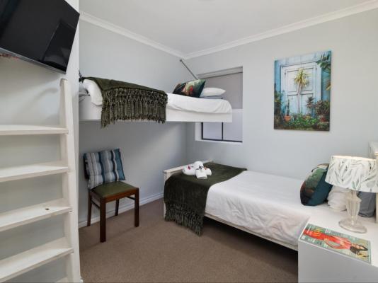 Sandcastle B&B Melkbosstrand - 220296