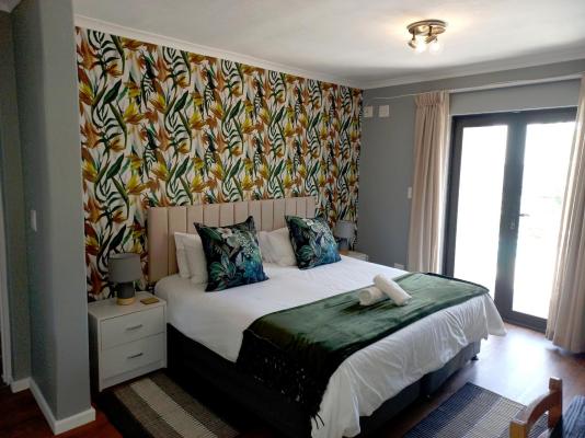 Room image 12