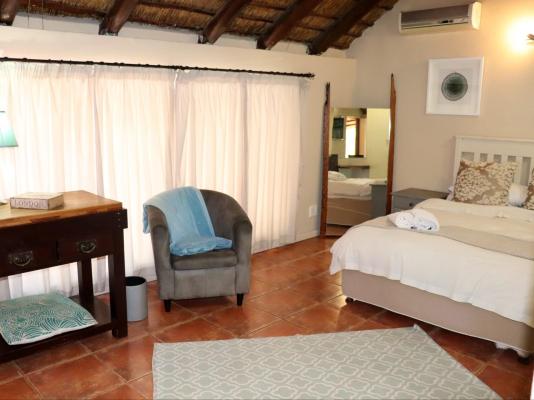 Room image 4