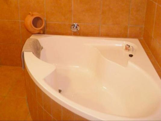 Room image 1