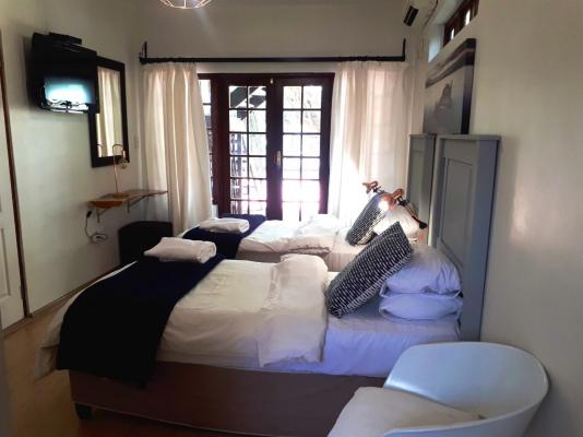 Room image 3