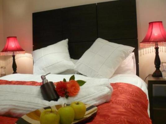 Room image 5