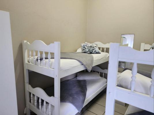 Room image 2
