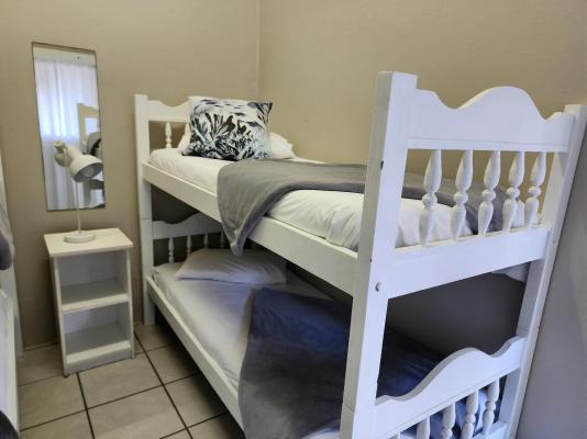 Room image 3