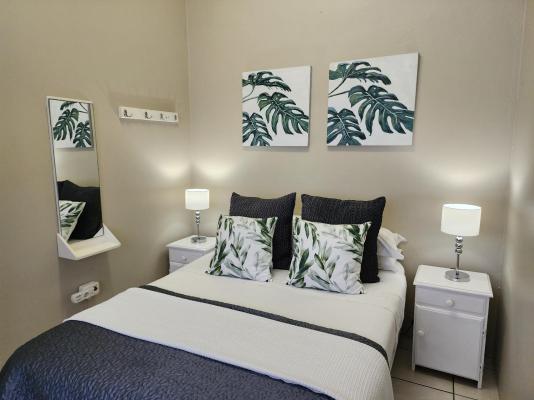 Muir Holiday Apartments - 220543