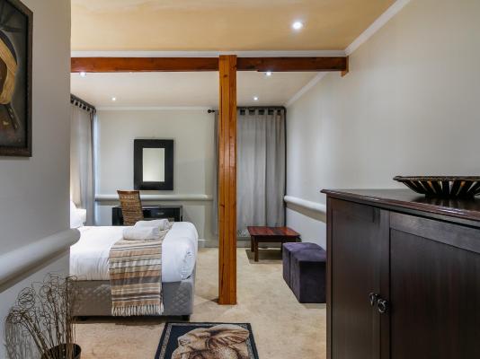 Room image 9