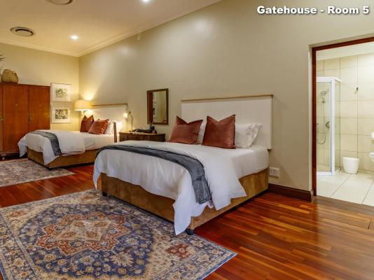 Room image 2