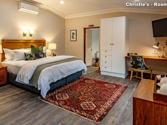 Room image 8