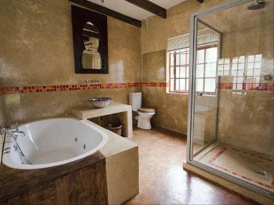 Room image 3