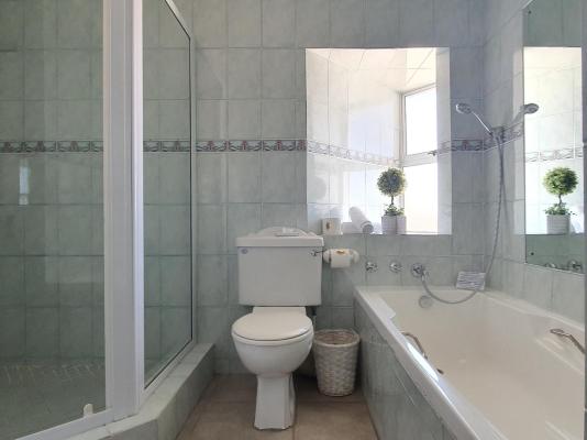 Brenton On Rocks Guest House - 220924