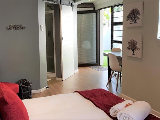 Room image 2