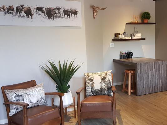 Room image 4