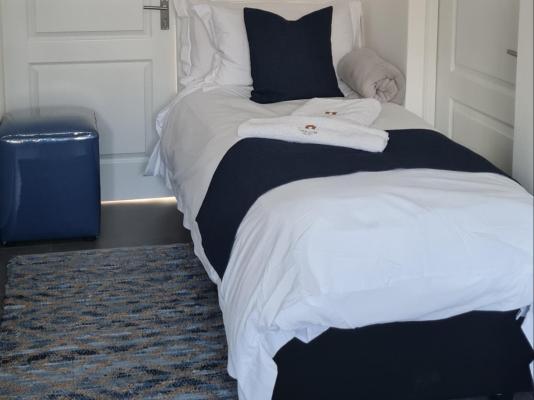 Room image 1