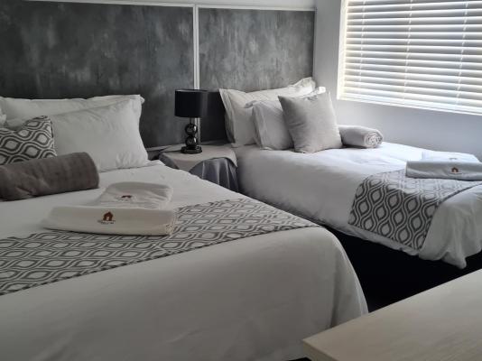 Room image 3