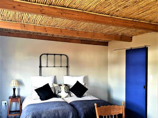 Room image 6
