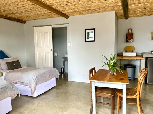Room image 3