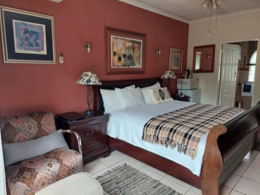 SleepEezy Cottages - 221382